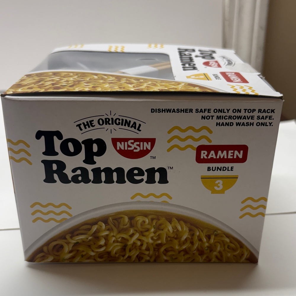Nissin Cup Noodles and Top Ramen Mug Set - Picture 10 of 11